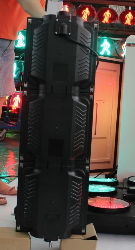 TE-TLRYG02-CT:ไฟจราจร เขียวเหลืองแดง+Counter 200mm