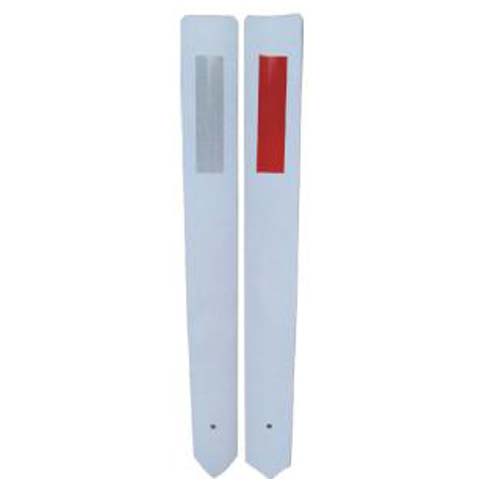 TE-LKB-101:PVC Delinator Slice PVC Delineator (Triangle bottom)