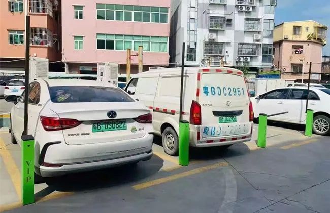 ไม้กั้นรถยนต์ Gate Barrier ขนาดเล็ก สำหรับช่องจอด EV Station (CP-CPG22) — ภาพหลัก