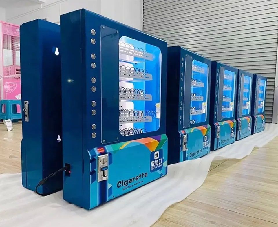 เครื่องขายน้ำยาซักผ้าและปรับผ้านุ่ม Vending machine Mini สีฟ้า ดีไซน์ทรงสูงแบบตั้งพื้น พร้อมช่องจ่ายสินค้าด้านในแบบสปริง