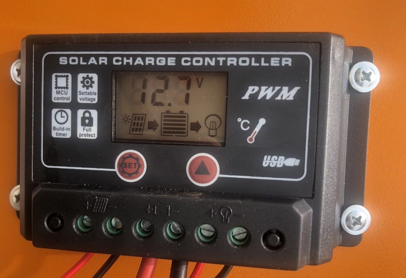 ไฟข้ามถนน No.2+ Wireless Solar (TE-TLPD-PK2-WSL) — มุมมองด้านข้าง