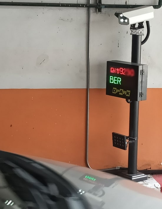 กล้องอ่านป้ายทะเบียน + RFID Reader แบบ Offline