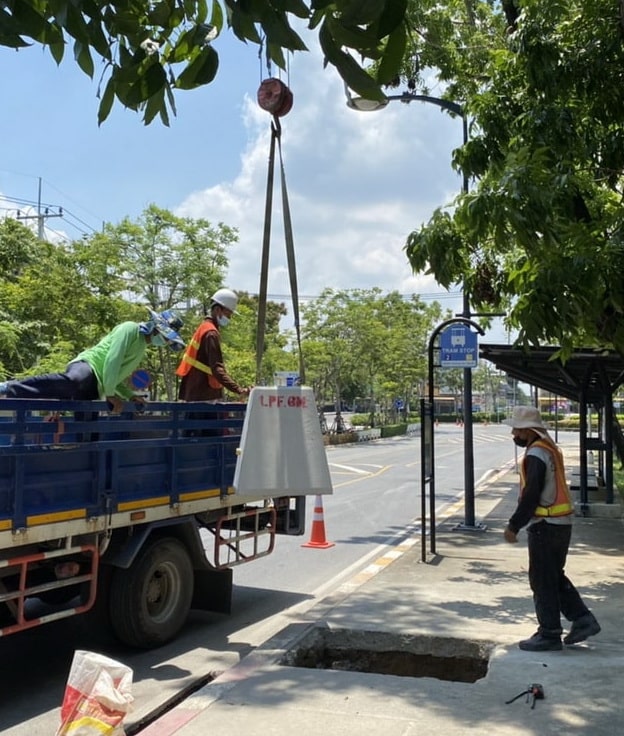 เสาไฟฟ้า Mast arm โค้ง