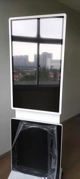 Digital Signage แบบหมุนนอนได้