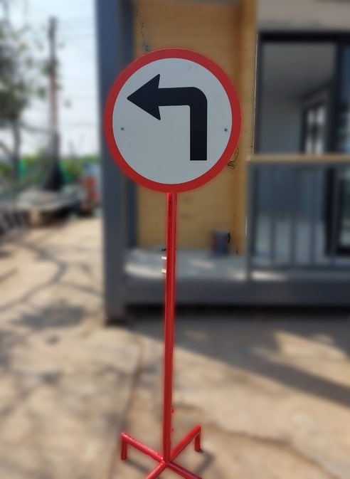 ขาตั้งป้ายจราจร